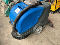 2024 wipek swm30 vloerschrobzuigmachine - afbeelding 5 van  8