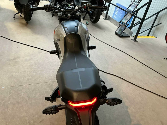 2024 zontes gk sport scafe 350 motorfiets - afbeelding 13 van  14