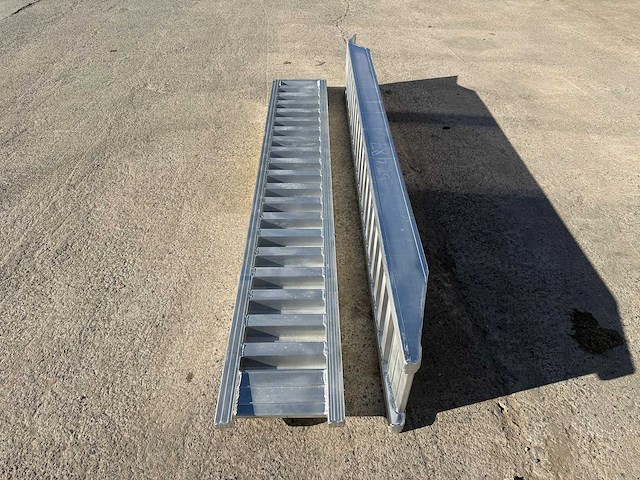 2025 - aluminium - oprij platen - afbeelding 6 van  6