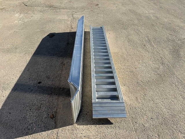 2025 - aluminium - oprij platen - afbeelding 2 van  7