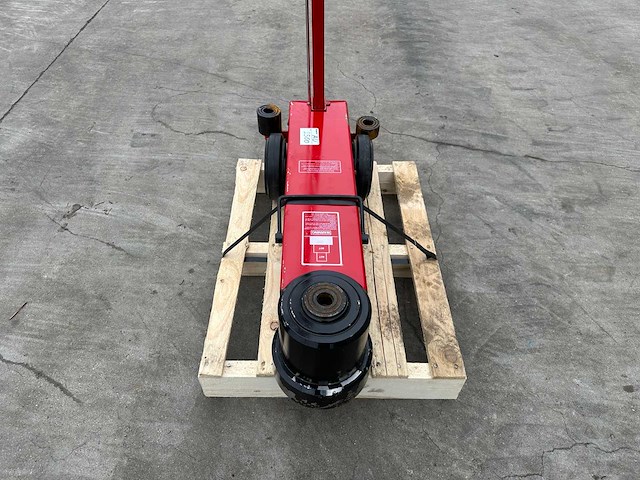 2025 - ay80 - garagekrik - afbeelding 8 van  10