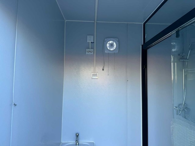 2025 - douche-toilet unit - afbeelding 4 van  16