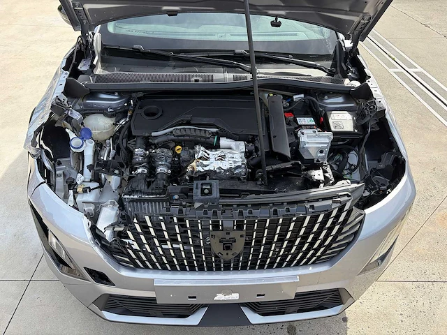 2025 - peugeot - 2008 - 1.2 puretech - 12v turbo hybrid - car - afbeelding 9 van  22