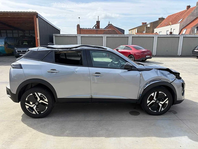 2025 - peugeot - 2008 - 1.2 puretech - 12v turbo hybrid - car - afbeelding 13 van  22