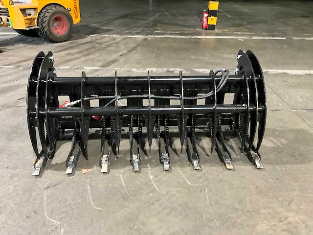 2025 curved log grabber clg72 graafbak schranklader - afbeelding 3 van  6