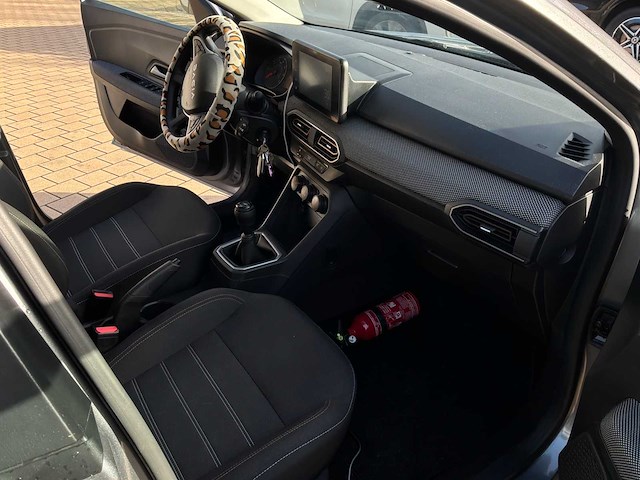 2025 dacia sandero vp auto - afbeelding 16 van  31