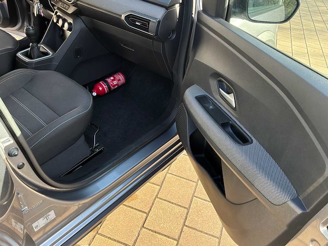 2025 dacia sandero vp auto - afbeelding 17 van  31