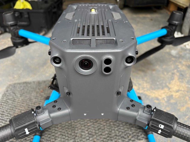 2025 dji matrice 350 rtk drone - afbeelding 24 van  27