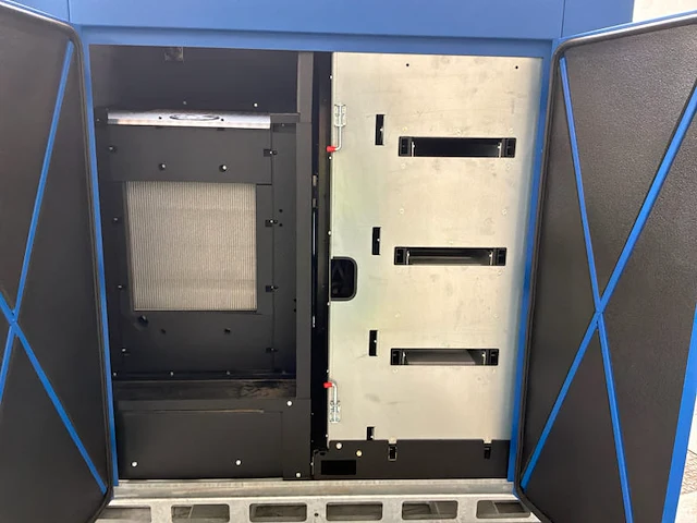 2025 e-power p-grid eu hybride stroomgenerator - afbeelding 16 van  32