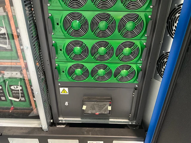 2025 e-power p-grid eu hybride stroomgenerator - afbeelding 18 van  32