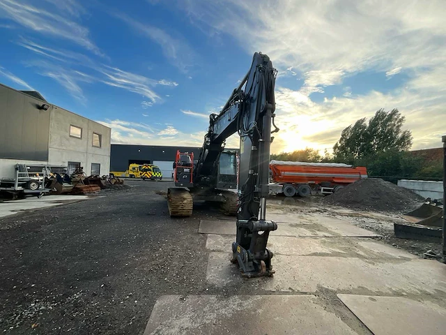 2025 excavator rupsgraafmachine - afbeelding 2 van  52