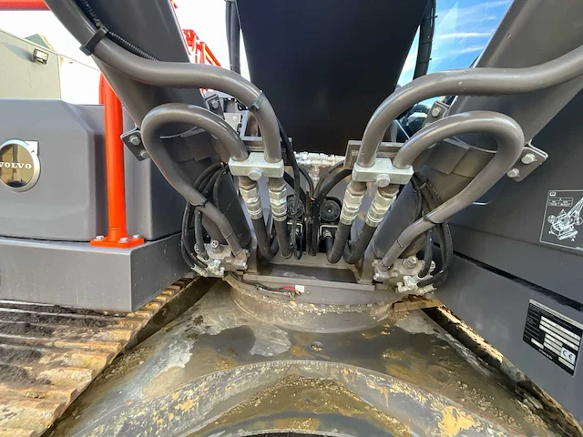 2025 excavator rupsgraafmachine - afbeelding 26 van  52