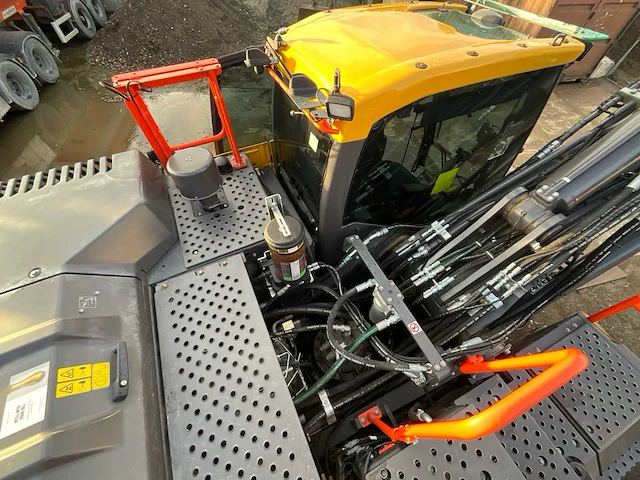 2025 excavator rupsgraafmachine - afbeelding 39 van  52