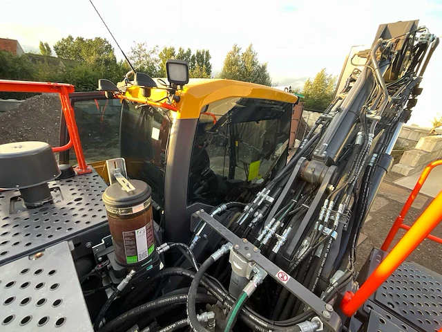 2025 excavator rupsgraafmachine - afbeelding 41 van  52