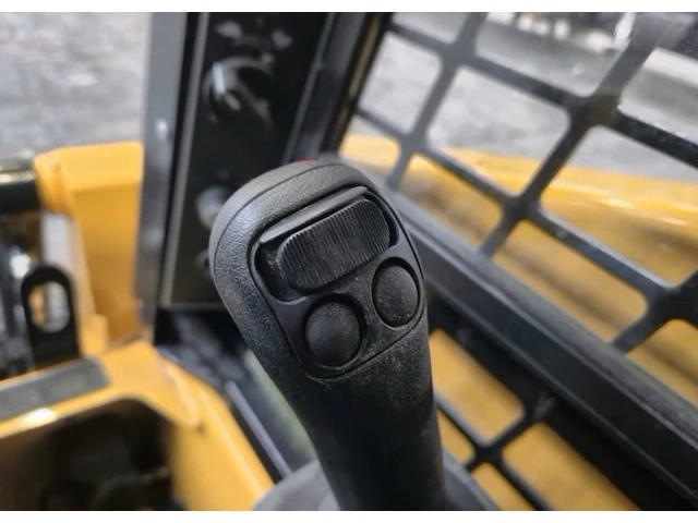 2025 gehl rt105eu schranklader op rupsen - afbeelding 4 van  18