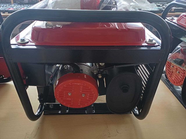 2025 huttenberg h8500w stroomgenerator - afbeelding 5 van  6