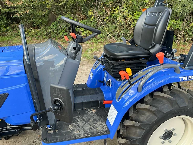 2025 iseki tm 3267e minitractor - afbeelding 5 van  21