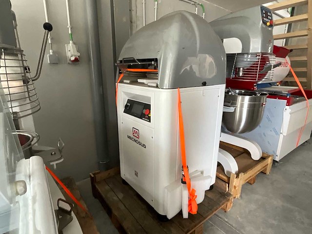 2025 mecnosud dr30a deegkneedmachine - afbeelding 1 van  4