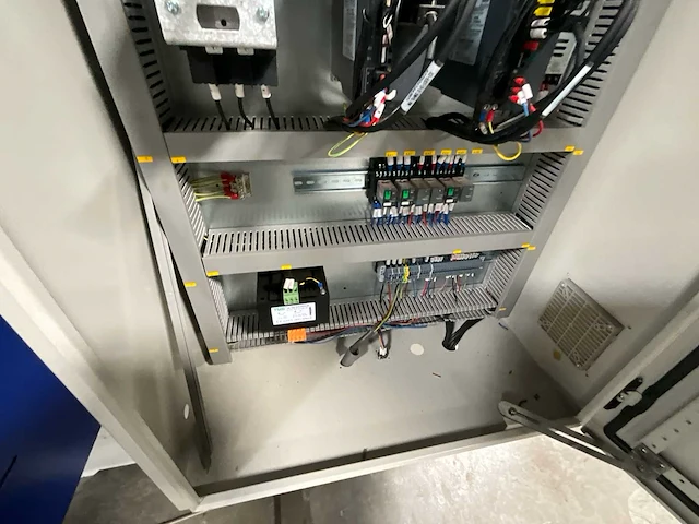 2025 metaleen we67k-160t/3200 cnc hydraulische kantpers. - afbeelding 4 van  19