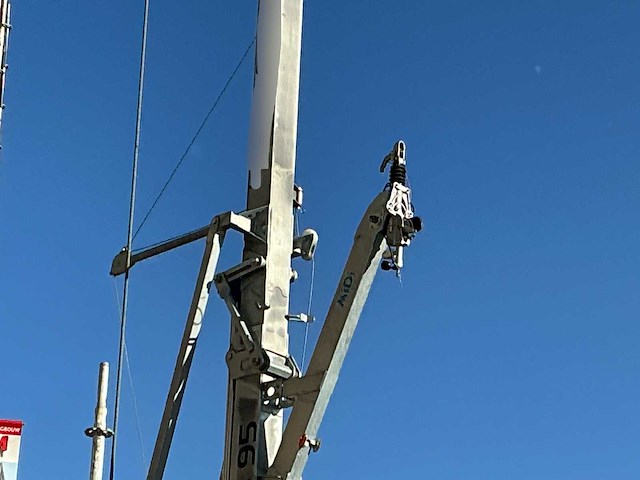 2025 midi cranes ls15.17 rd mobiele torenkraan - afbeelding 9 van  23