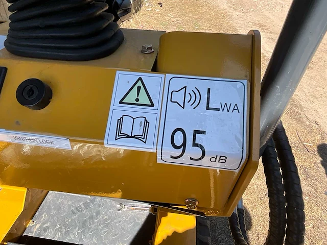 2025 newrick zw480 mini rupsschranklader - afbeelding 4 van  24