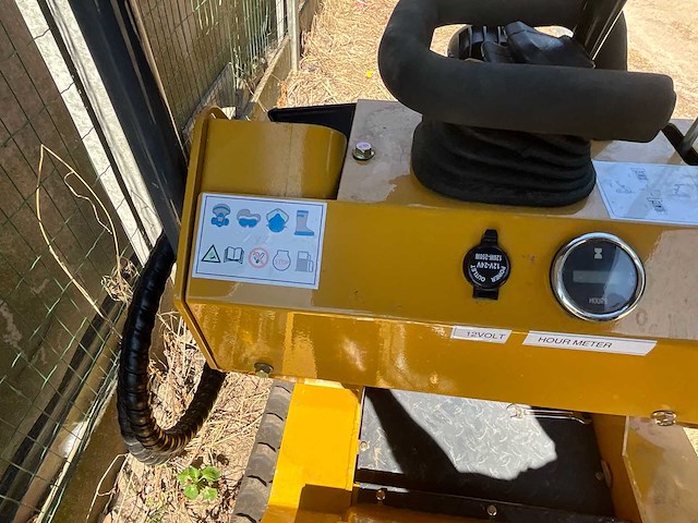 2025 newrick zw480 mini rupsschranklader - afbeelding 5 van  23