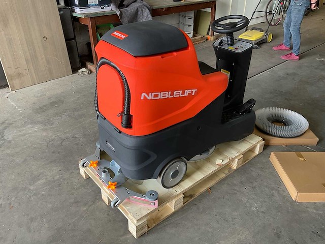 2025 noblelift nr530 schoonmaakwagen ongebruikt! nieuw!! - afbeelding 4 van  10
