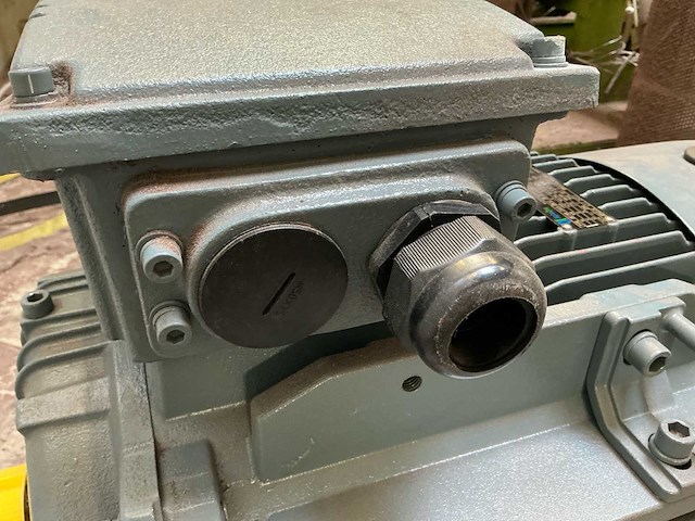 2025 omec motors nv elektromotor - afbeelding 7 van  7