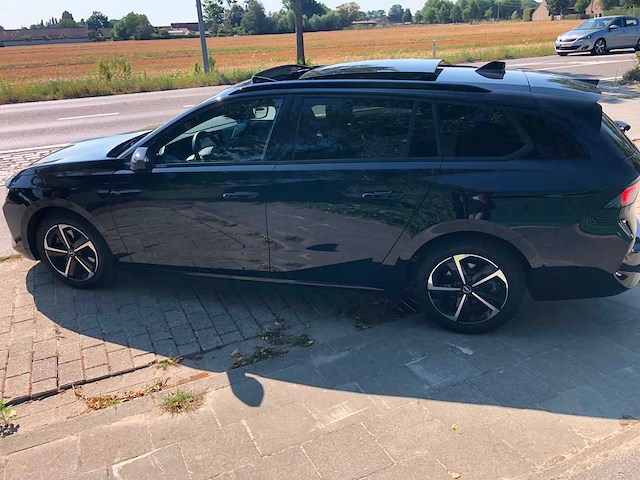 2025 opel astra sports tourer gs line pano, 20060 km !!!! - afbeelding 17 van  23