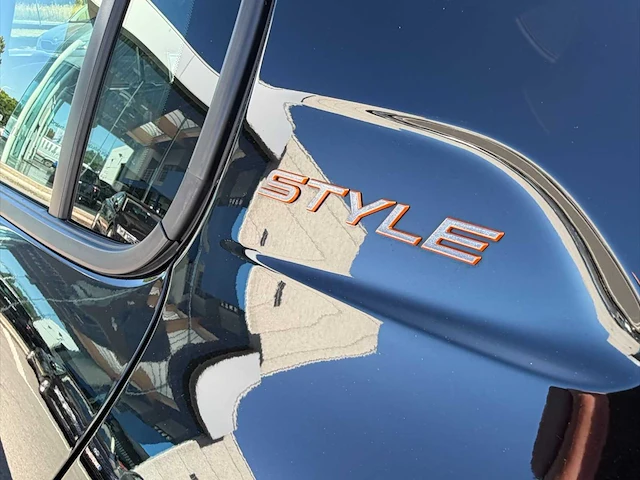 2025 peugeot 208 personenauto - afbeelding 2 van  27