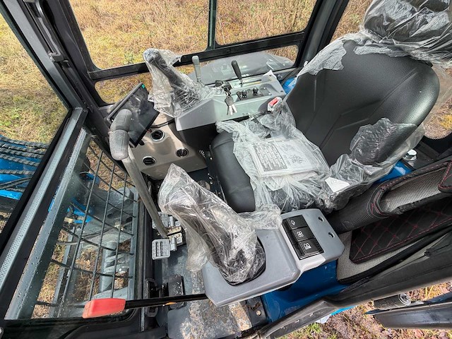 2025 rippa r32 rupsgraafmachine - afbeelding 25 van  37