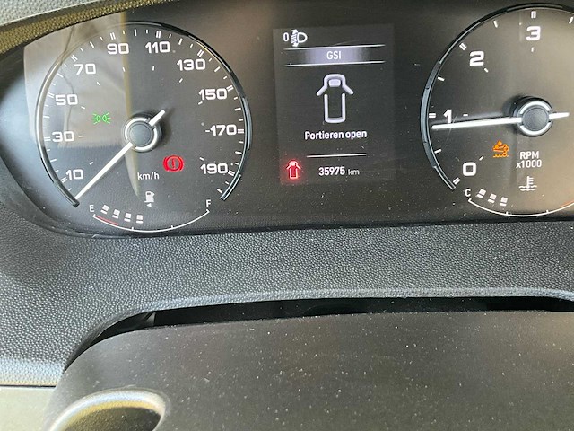 2025 roller team livingstone 6 camper - 10700km - uitstekende staat - afbeelding 48 van  78