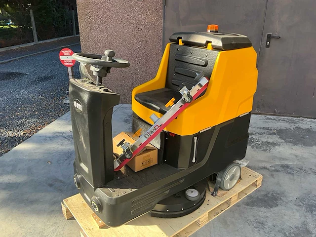2025 rte ride-on scrubber ride-on scrubber ride-on scrubber droger rte rofs-70 – nieuw – 2025 - afbeelding 1 van  13