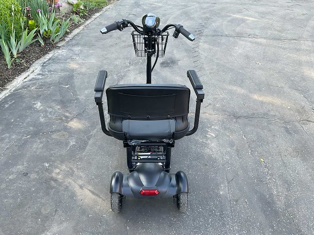 2025 scootmobiel - afbeelding 10 van  12