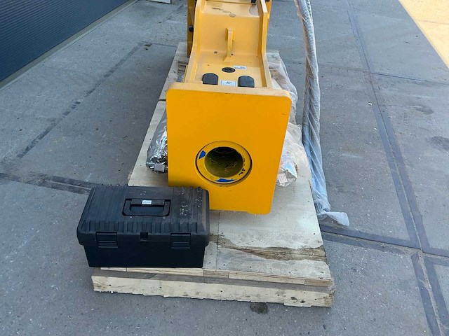 2025 sewoomic gcb210s hydraulische sloophamer - afbeelding 13 van  14