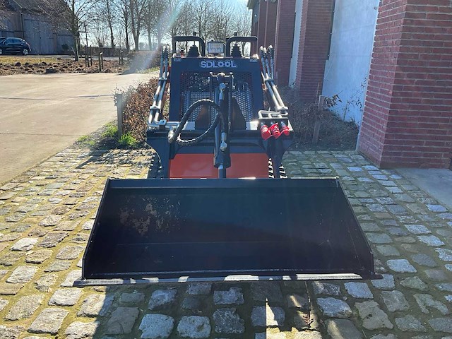 2025 skid steer loader 36c dumper - afbeelding 17 van  18