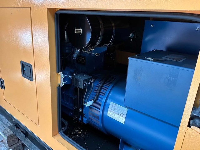 2025 stahltech 4105 diesel generatorset - afbeelding 4 van  25