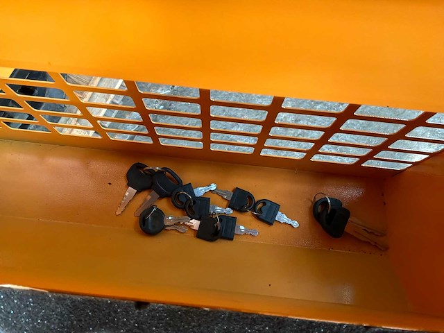 2025 stahltech 4105 diesel generatorset - afbeelding 18 van  18