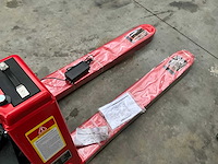 2025 stapelaar electrisch 2 ton - ongebruikt - lithium - afbeelding 8 van  11