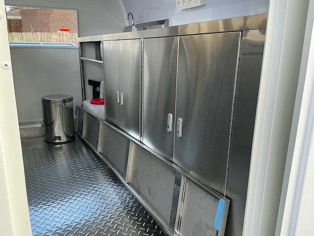 2025 tune pst-tn20 foodtruck - afbeelding 15 van  42