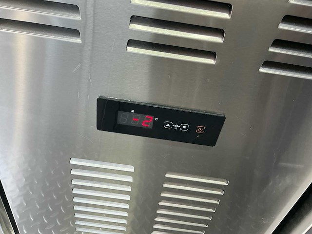 2025 tune pst-tn20 foodtruck - afbeelding 25 van  42