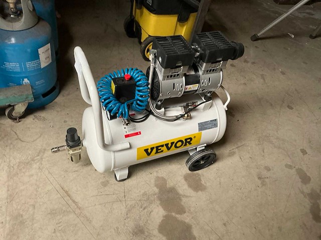 2025 vevor 750-50l luchtcompressor - afbeelding 1 van  2