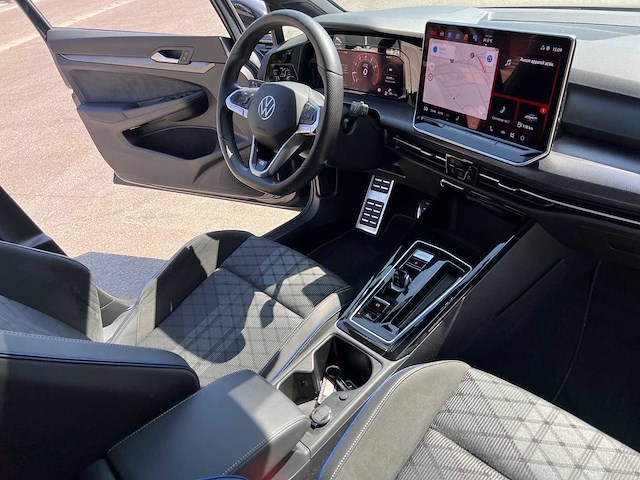 2025 volkswagen golf golf viii etsi auto - afbeelding 14 van  28