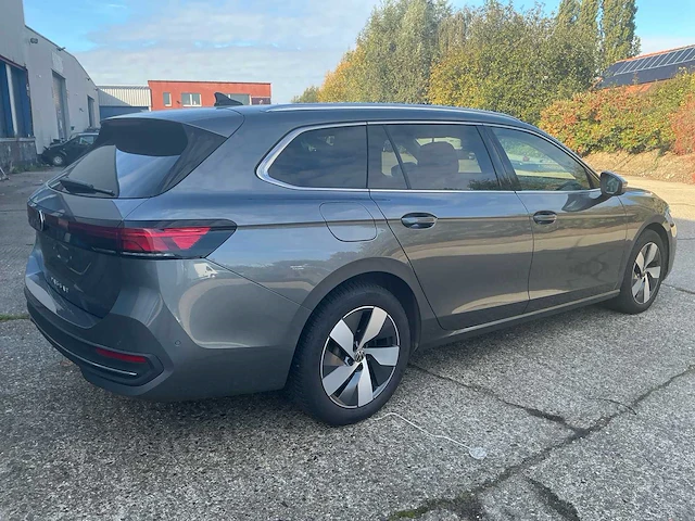 2025 volkswagen passat variant personenauto - afbeelding 24 van  28
