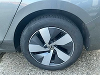 2025 volkswagen passat variant personenauto - afbeelding 1 van  28