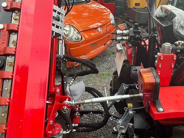 2025 vst fieldtrac 180d 4wd minitractor met voorlader en bel-agro hrts130 schijveneg - afbeelding 19 van  26