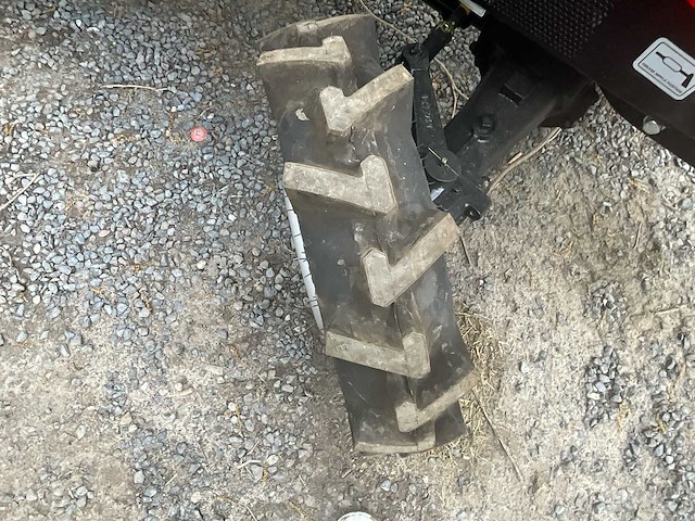 2025 vst fieldtrac 180d 4wd minitractor met voorlader en bel-agro hrts130 schijveneg - afbeelding 23 van  26