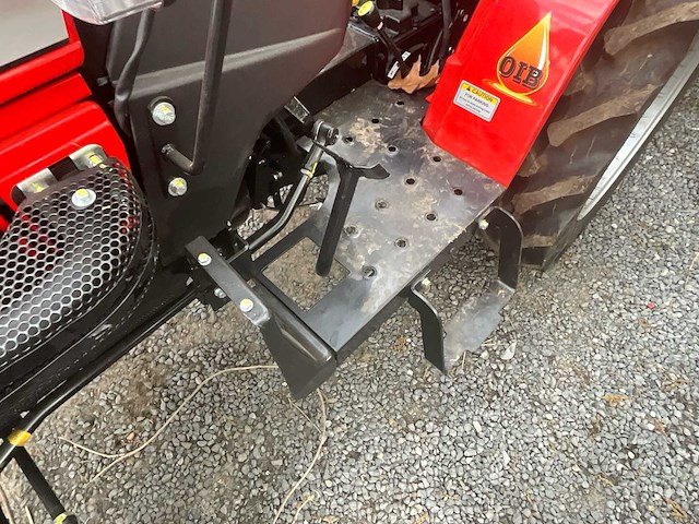 2025 vst fieldtrac 180d 4wd minitractor met voorlader en bel-agro hrts130 schijveneg - afbeelding 26 van  26
