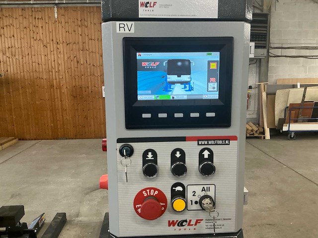 2025 wolf tools wttl5500w set van 4 5,5 ton mobiele hefkolommen hefbrug - vrachtwagenbrug (4x) - afbeelding 2 van  2