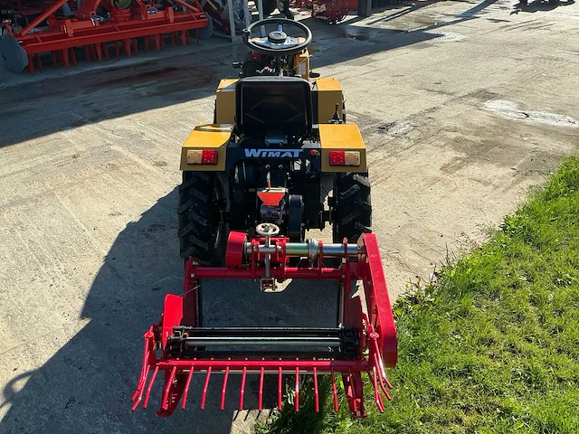 2025 yarmax 195fc wi18d 18hp agri 4x4 met aardapelrooier - minitractor - afbeelding 20 van  25